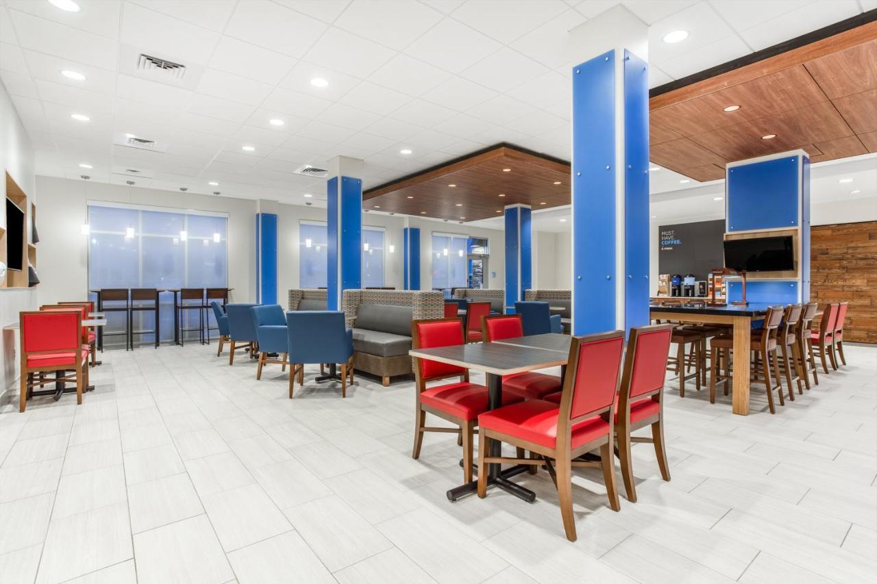 Holiday Inn Express & Suites - Ottawa By Ihg Exterior foto