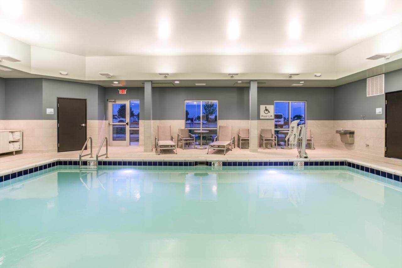 Holiday Inn Express & Suites - Ottawa By Ihg Exterior foto